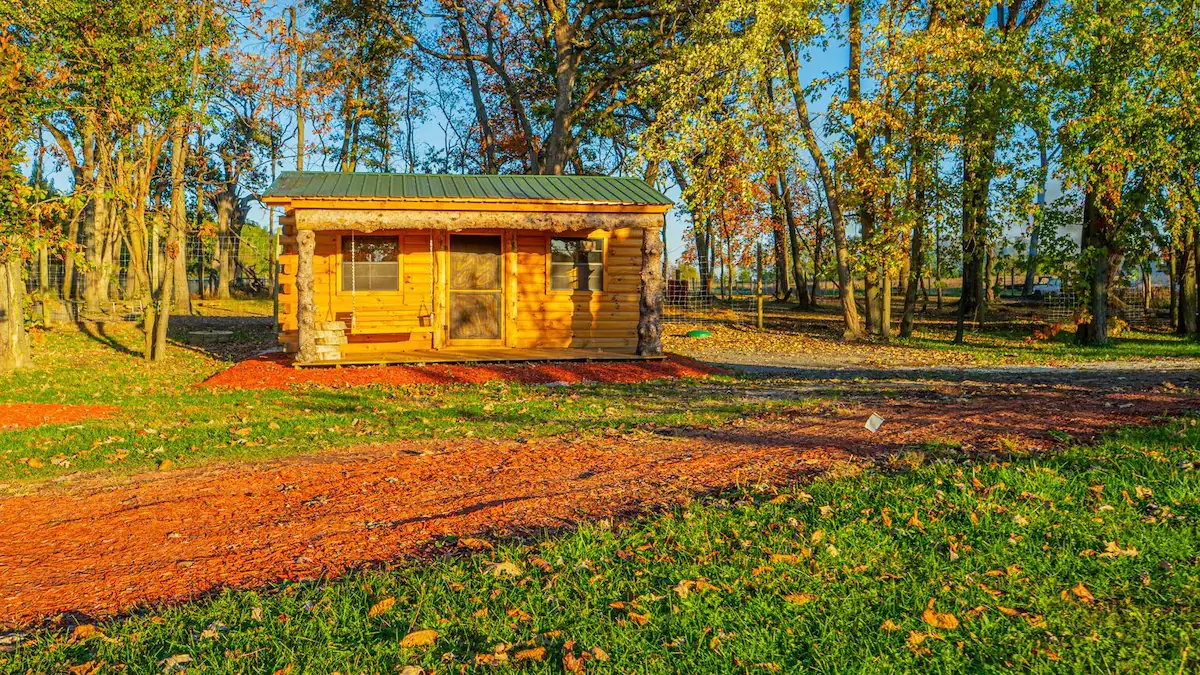 Exterior of the wildlife sanctuary cabin at Avanti The Bear Den Crown Point Indiana